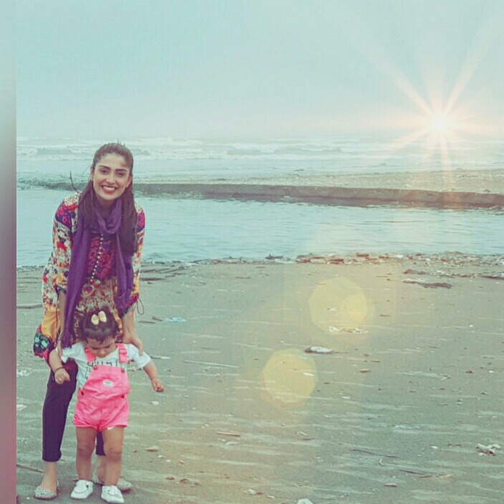 Ayeza Khan - Photo with daughter Horrain Taimoor