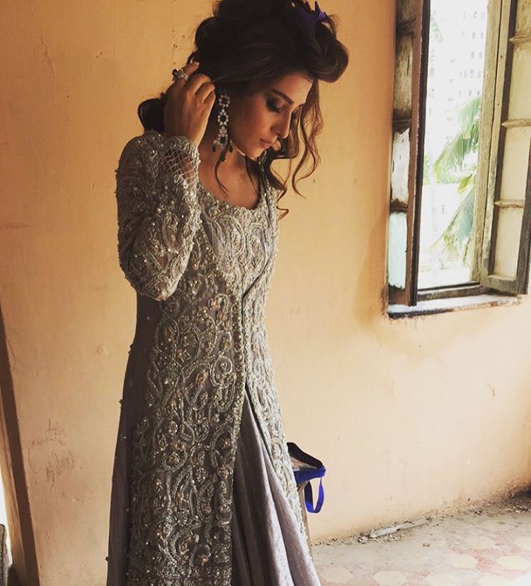 Ayeza Khan Photo