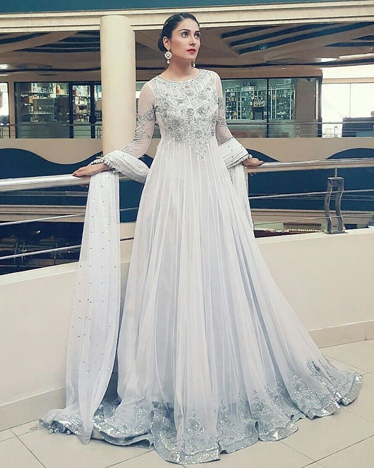 Ayeza Khan Photo