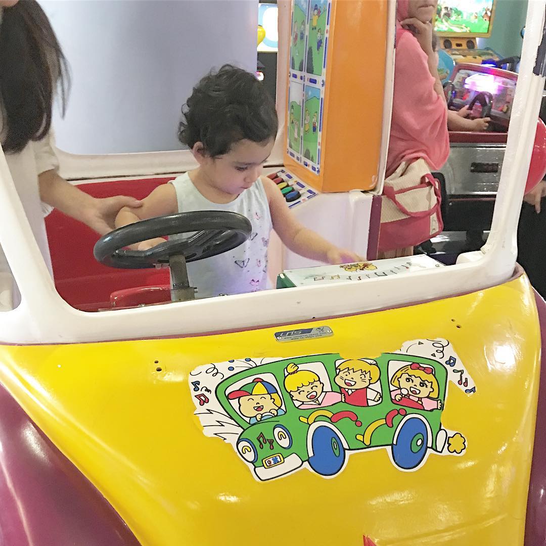 Ayeza Khan - Photo with daughter Horrain Taimoor